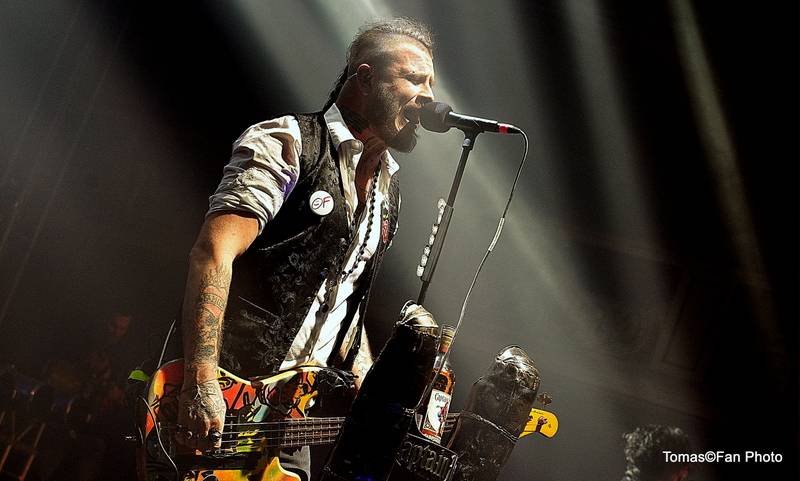 Rybičky 48 slavili sedmnáctiny v Lucerně. Vzpomínali na své začátky a zvali do O2 areny