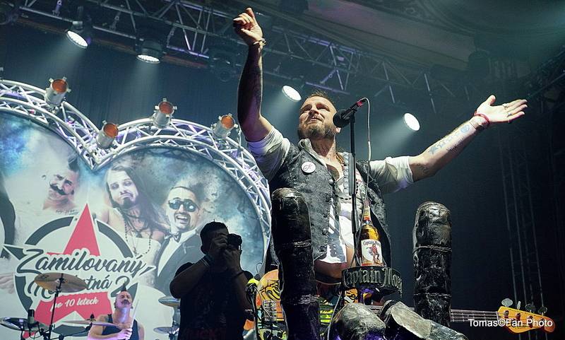 Rybičky 48 slavili sedmnáctiny v Lucerně. Vzpomínali na své začátky a zvali do O2 areny