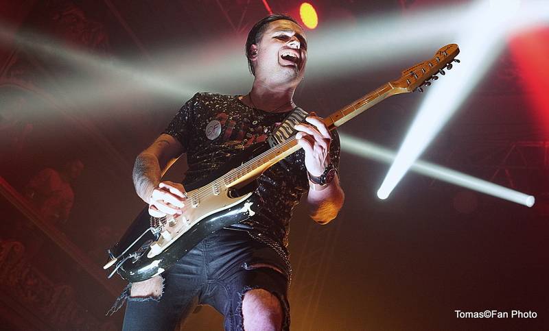 Rybičky 48 slavili sedmnáctiny v Lucerně. Vzpomínali na své začátky a zvali do O2 areny