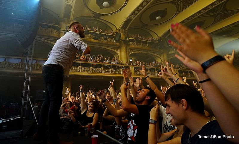 Rybičky 48 slavili sedmnáctiny v Lucerně. Vzpomínali na své začátky a zvali do O2 areny