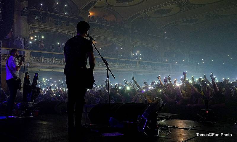 Rybičky 48 slavili sedmnáctiny v Lucerně. Vzpomínali na své začátky a zvali do O2 areny