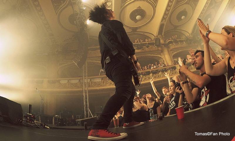 Rybičky 48 slavili sedmnáctiny v Lucerně. Vzpomínali na své začátky a zvali do O2 areny