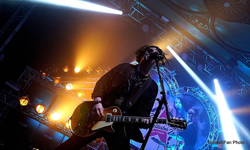 Rybičky 48 slavili sedmnáctiny v Lucerně. Vzpomínali na své začátky a zvali do O2 areny