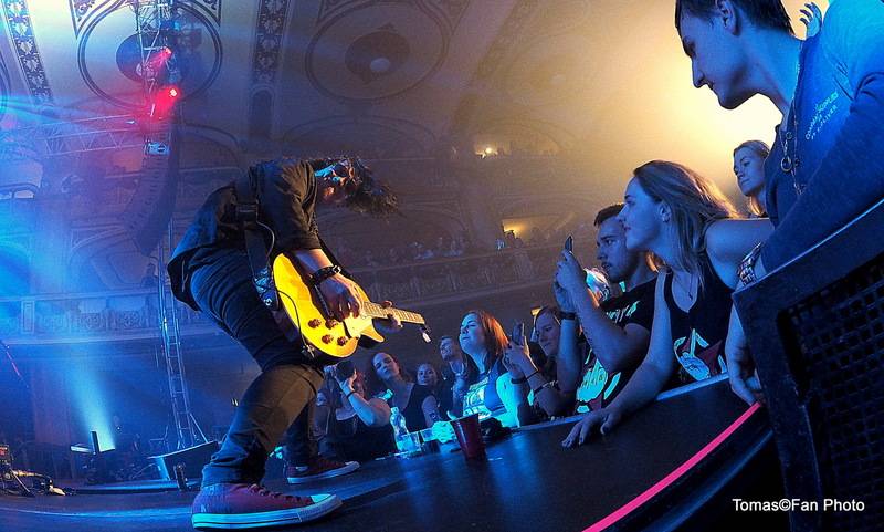 Rybičky 48 slavili sedmnáctiny v Lucerně. Vzpomínali na své začátky a zvali do O2 areny