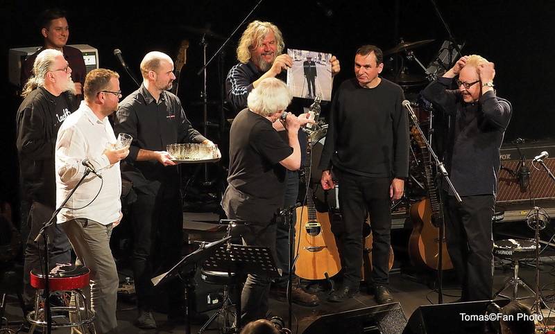 Vladimír Mišík pokřtil album Jednou tě potkám v pražské Arše