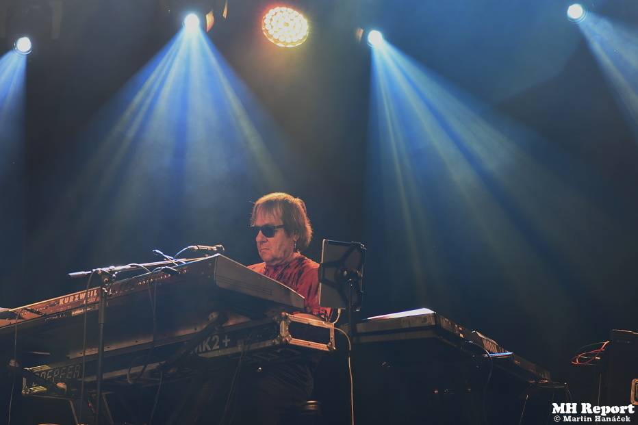 Olympic zazářil v Plzni, s Petrem Jandou si lidé zpívali hit za hitem