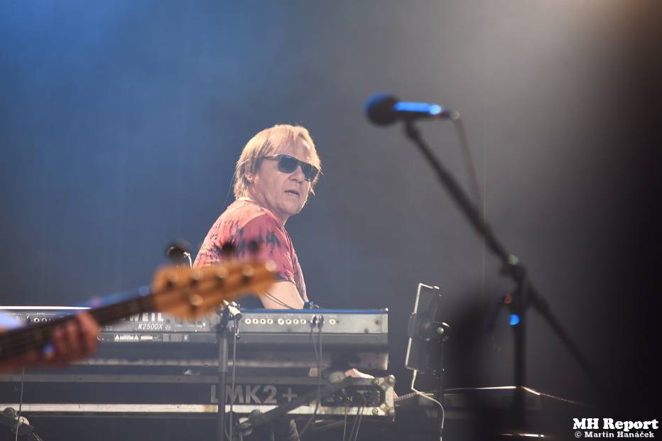 Olympic zazářil v Plzni, s Petrem Jandou si lidé zpívali hit za hitem