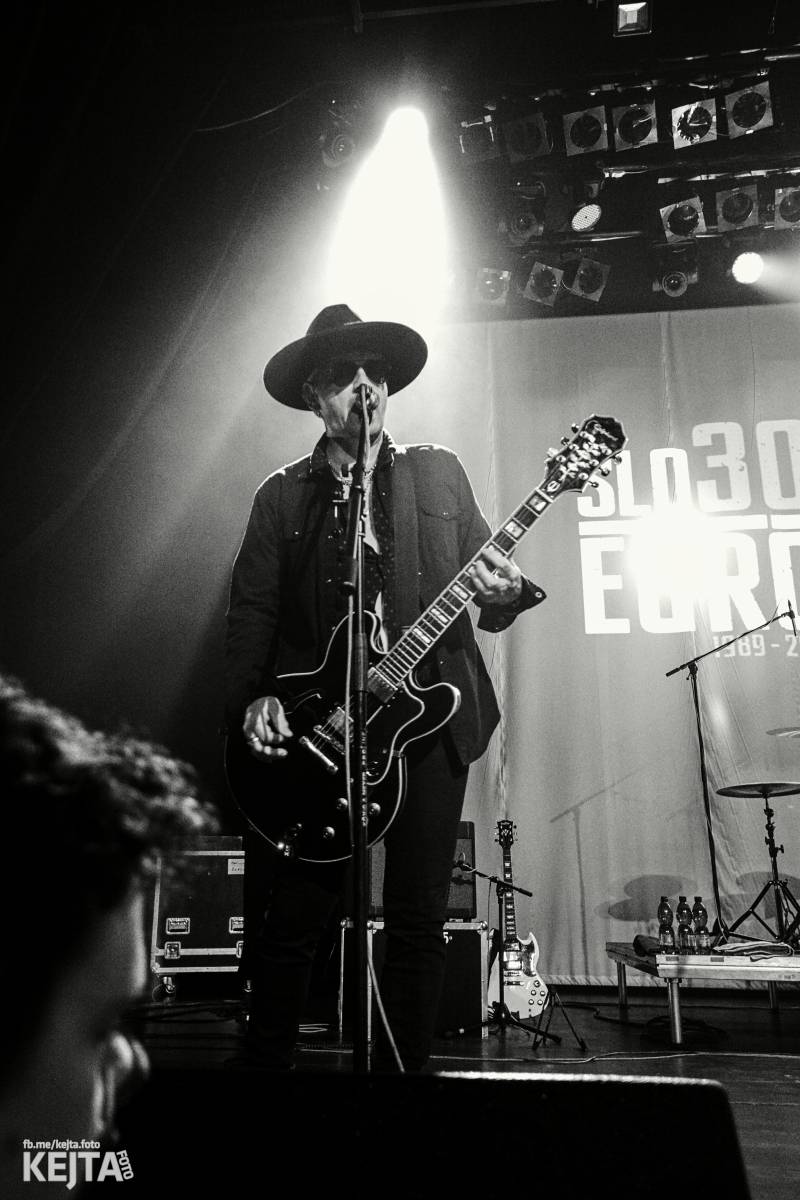 Třicet let punkové Slobodné Európy: V Akropoli gratulovali členové SPS nebo Plexis