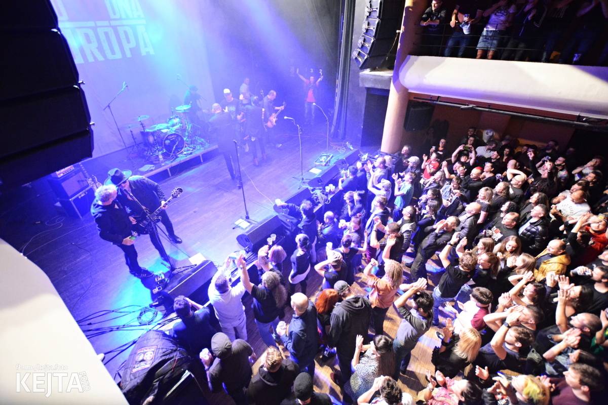 Třicet let punkové Slobodné Európy: V Akropoli gratulovali členové SPS nebo Plexis