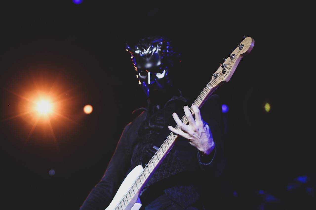 Ghost přivezli do Prahy svou ďábelskou show