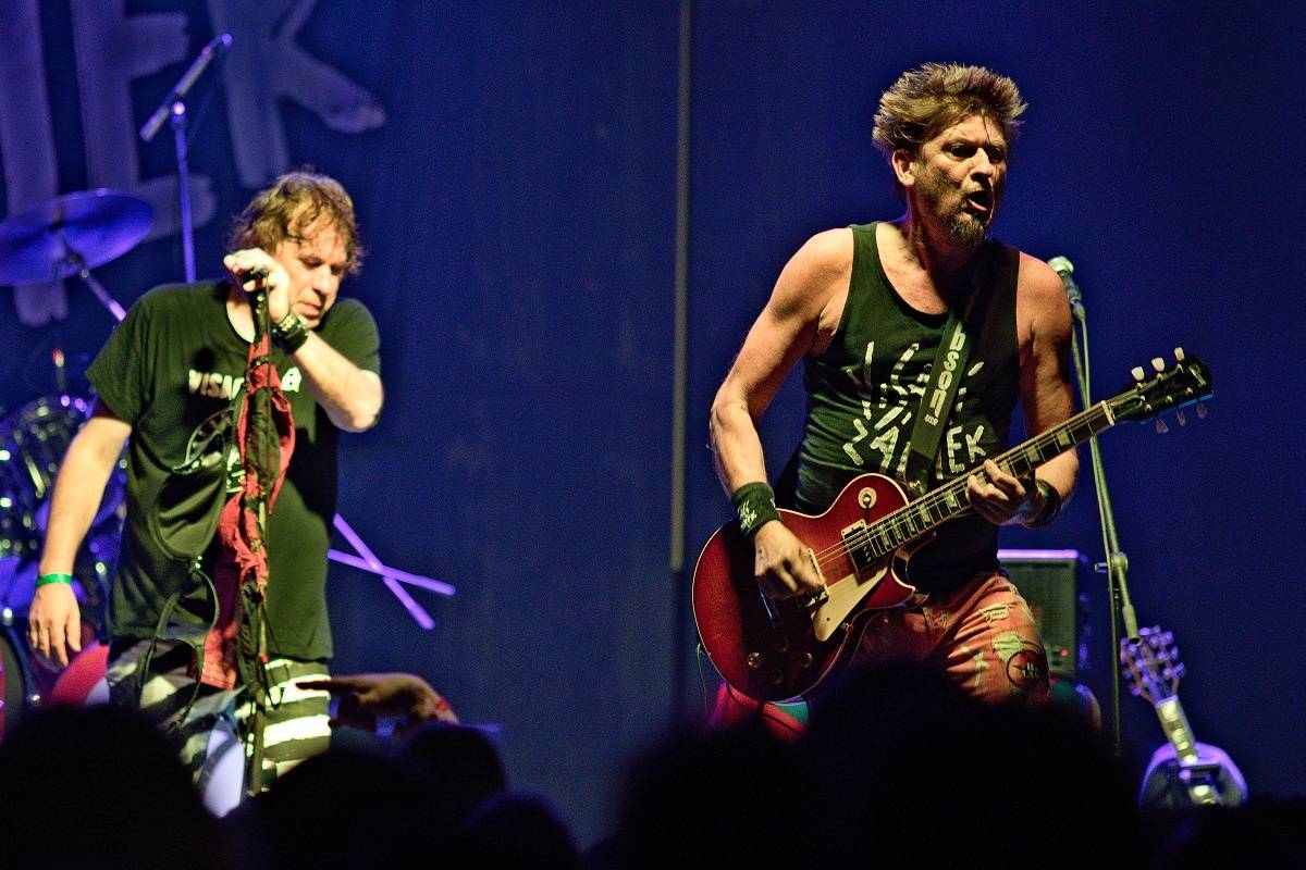 Visací zámek slavil v Českých Budějovicích 37 let. Gratulovali Znouzectnost i striptérka