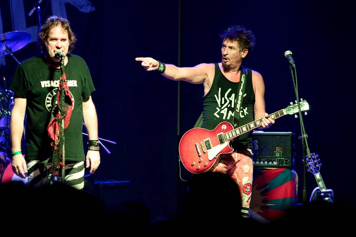 Visací zámek slavil v Českých Budějovicích 37 let. Gratulovali Znouzectnost i striptérka