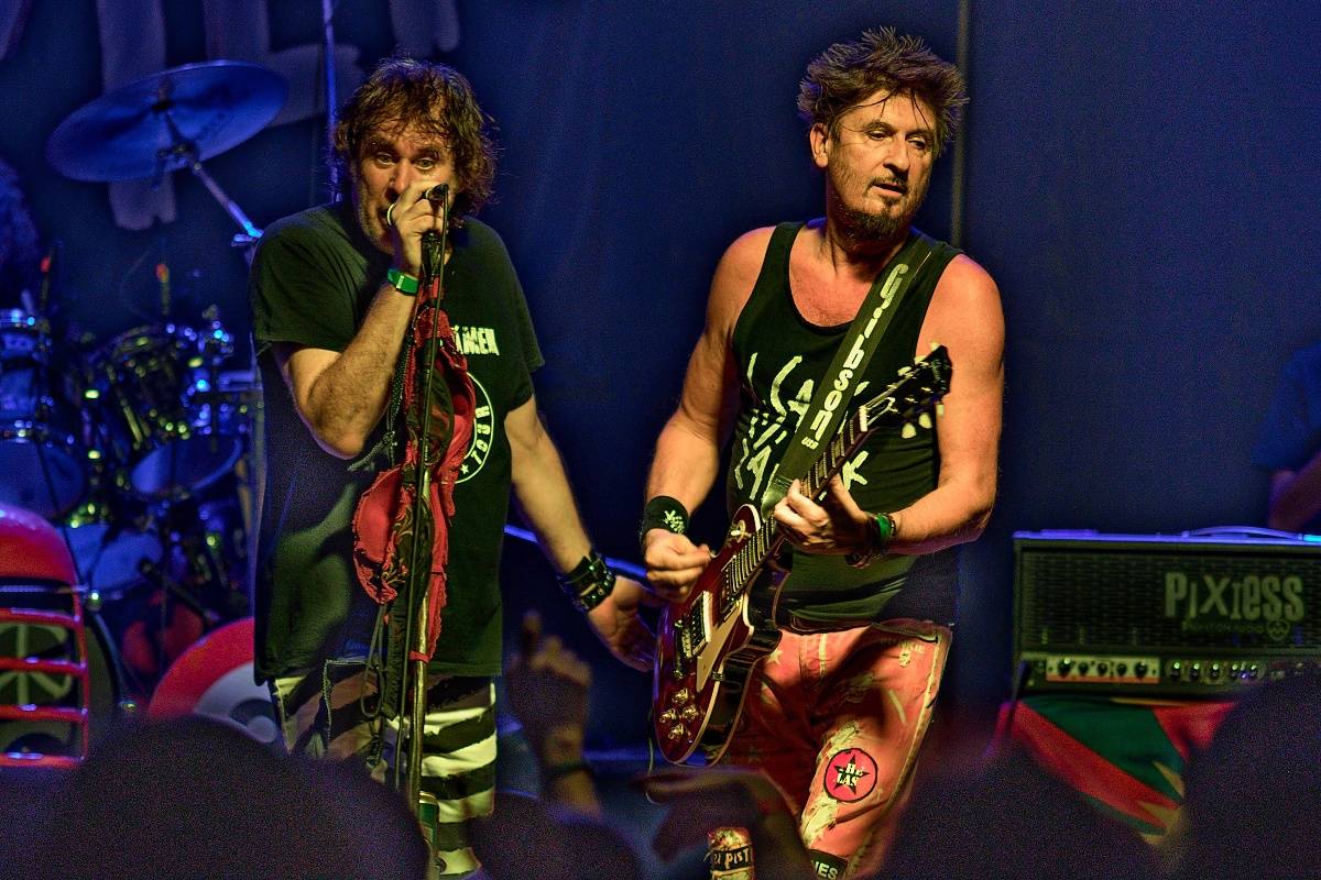 Visací zámek slavil v Českých Budějovicích 37 let. Gratulovali Znouzectnost i striptérka