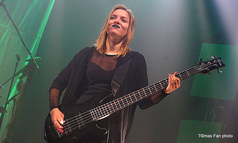 Dymytry Revolter tour se pomalu chýlí k závěru, v brněnské hale Vodova na diváky šlehaly tisíce plamenů