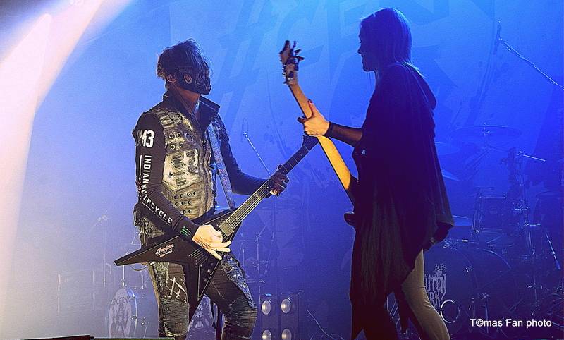 Dymytry Revolter tour se pomalu chýlí k závěru, v brněnské hale Vodova na diváky šlehaly tisíce plamenů