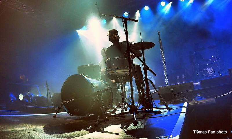 Dymytry Revolter tour se pomalu chýlí k závěru, v brněnské hale Vodova na diváky šlehaly tisíce plamenů