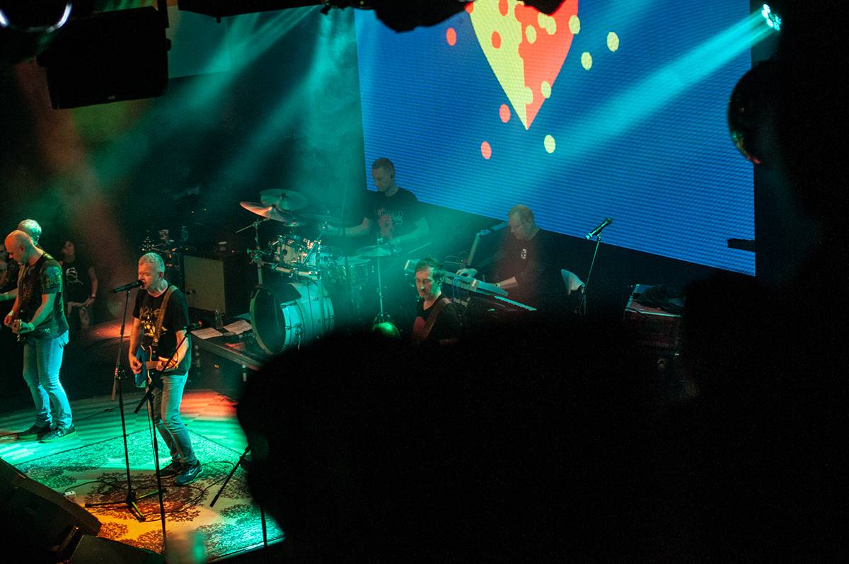 Mňága a Žďorp pokřtila Třecí plochy v Lucerna Music Baru