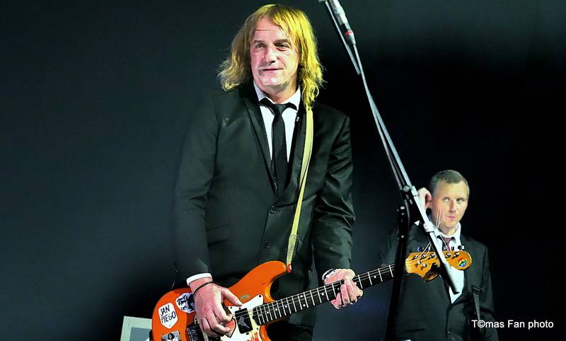 Největší koncert v dějinách fixího lidu. Vypsaná Fixa se ve Foru Karlín pořádně rozepsala