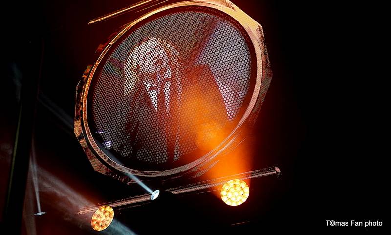 Největší koncert v dějinách fixího lidu. Vypsaná Fixa se ve Foru Karlín pořádně rozepsala