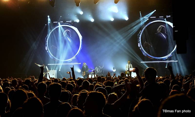 Největší koncert v dějinách fixího lidu. Vypsaná Fixa se ve Foru Karlín pořádně rozepsala