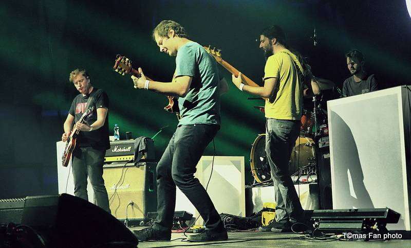 Největší koncert v dějinách fixího lidu. Vypsaná Fixa se ve Foru Karlín pořádně rozepsala