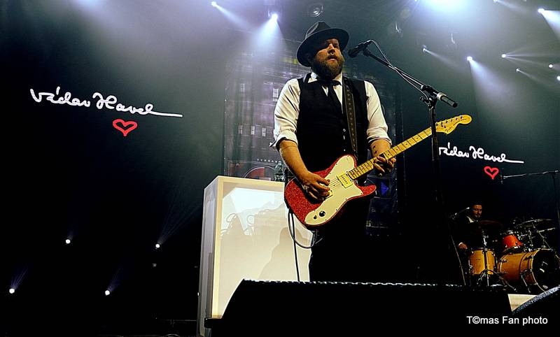 Největší koncert v dějinách fixího lidu. Vypsaná Fixa se ve Foru Karlín pořádně rozepsala