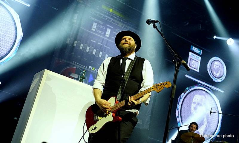 Největší koncert v dějinách fixího lidu. Vypsaná Fixa se ve Foru Karlín pořádně rozepsala