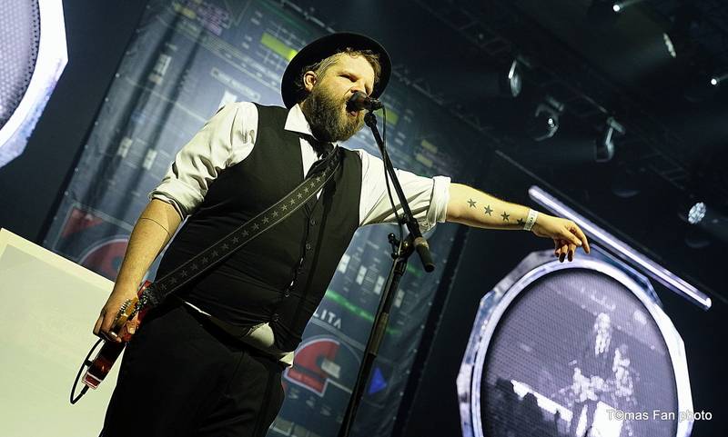 Největší koncert v dějinách fixího lidu. Vypsaná Fixa se ve Foru Karlín pořádně rozepsala