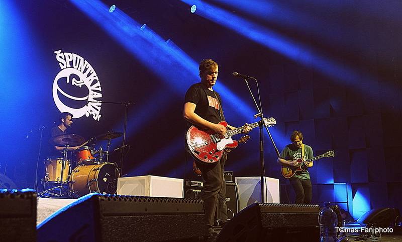 Největší koncert v dějinách fixího lidu. Vypsaná Fixa se ve Foru Karlín pořádně rozepsala