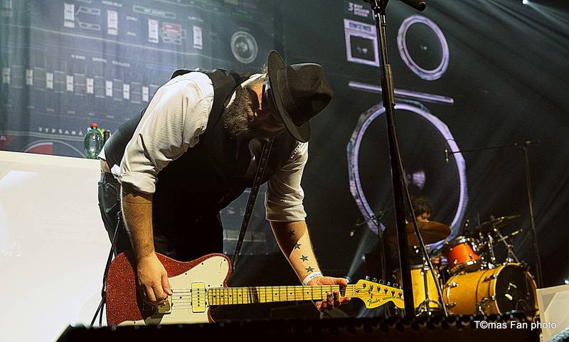 Největší koncert v dějinách fixího lidu. Vypsaná Fixa se ve Foru Karlín pořádně rozepsala