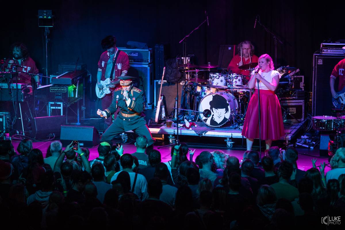 Monkey Business dorazili s Přísliby východního funku i do Brna. V klubu Fléda rozpoutali energickou show 