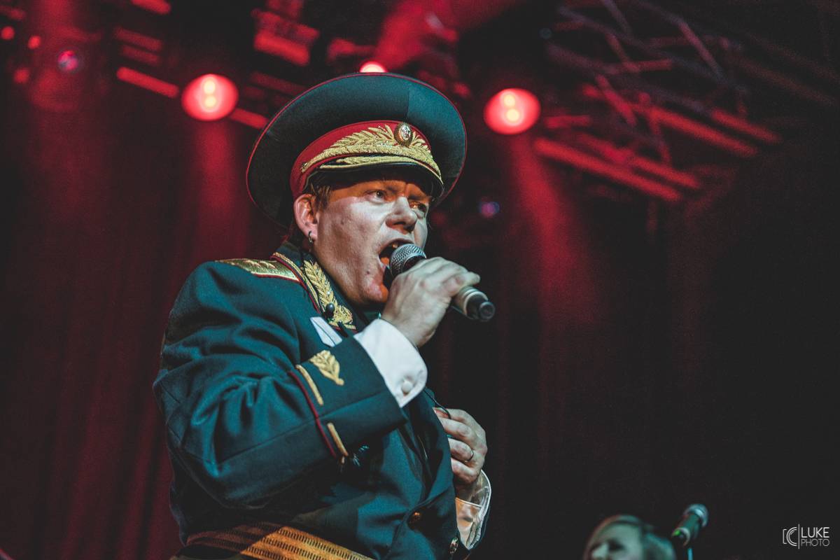 Monkey Business dorazili s Přísliby východního funku i do Brna. V klubu Fléda rozpoutali energickou show 