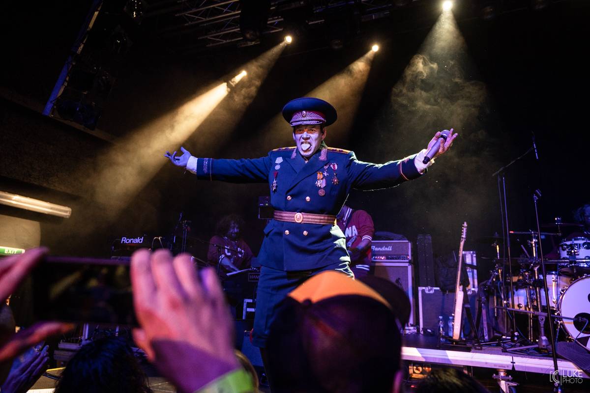 Monkey Business dorazili s Přísliby východního funku i do Brna. V klubu Fléda rozpoutali energickou show 