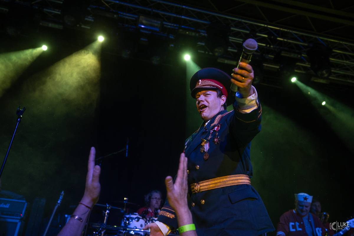 Monkey Business dorazili s Přísliby východního funku i do Brna. V klubu Fléda rozpoutali energickou show 