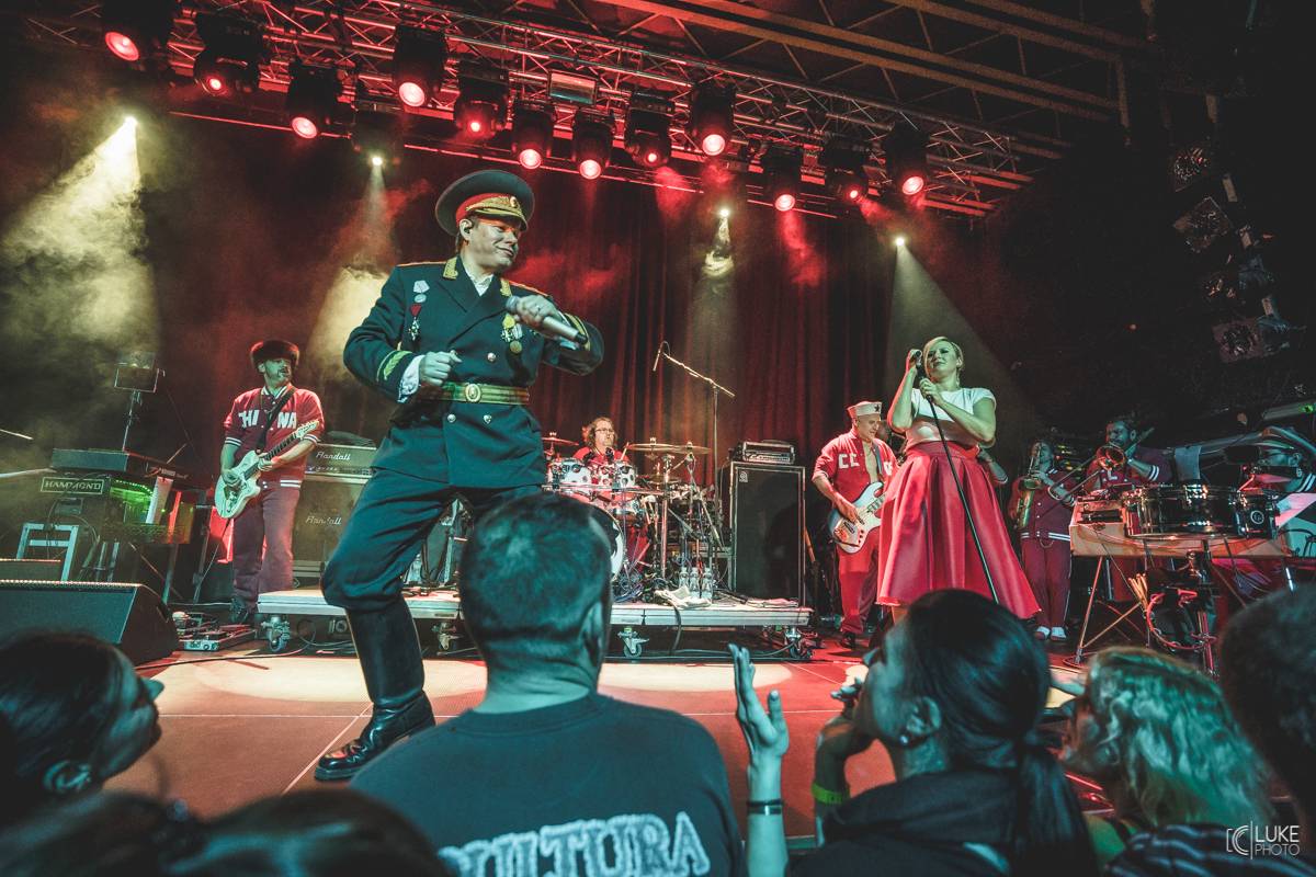 Monkey Business dorazili s Přísliby východního funku i do Brna. V klubu Fléda rozpoutali energickou show 