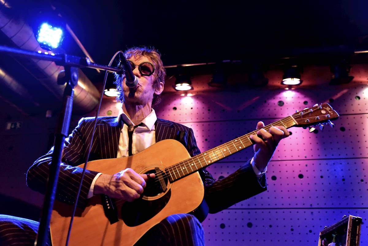 Virtuóz Justin Lavash rozdával radost v pražském Jazz Docku