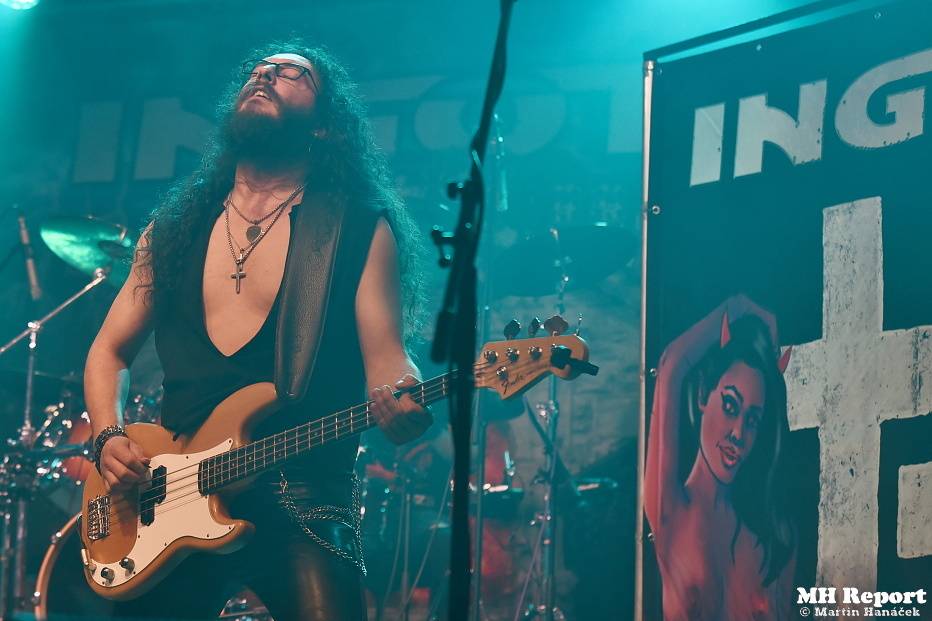 Vánoční metalový večírek v plzeňské Šeříkovce: vystoupili Ingott, Excalibur a Storm