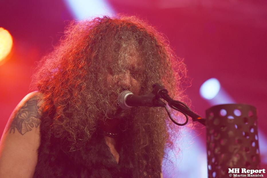 Vánoční metalový večírek v plzeňské Šeříkovce: vystoupili Ingott, Excalibur a Storm