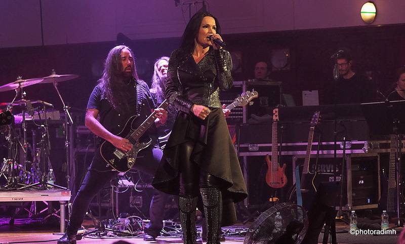 Finská metalová královna Tarja Turunen oslnila Smetanovu síň Obecního domu