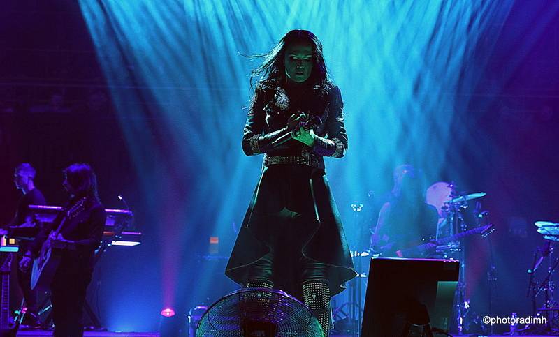 Finská metalová královna Tarja Turunen oslnila Smetanovu síň Obecního domu