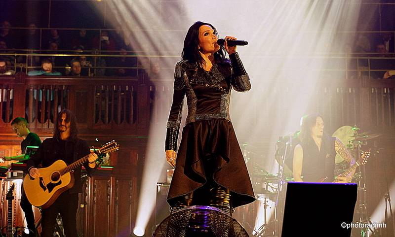 Finská metalová královna Tarja Turunen oslnila Smetanovu síň Obecního domu