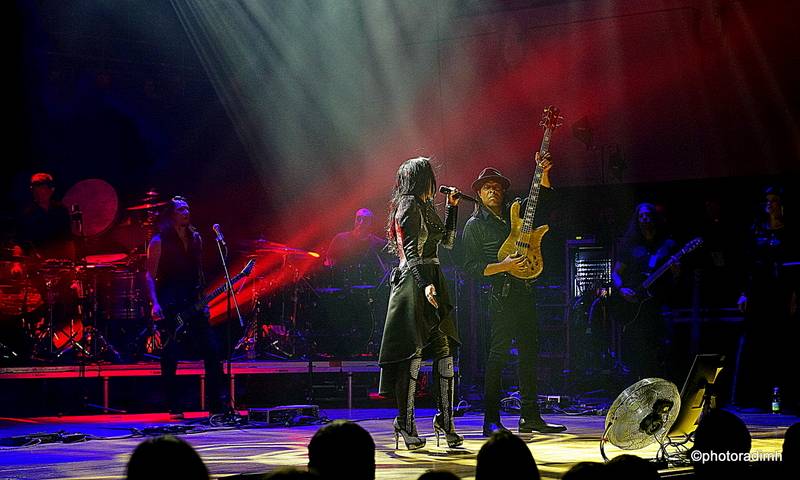 Finská metalová královna Tarja Turunen oslnila Smetanovu síň Obecního domu