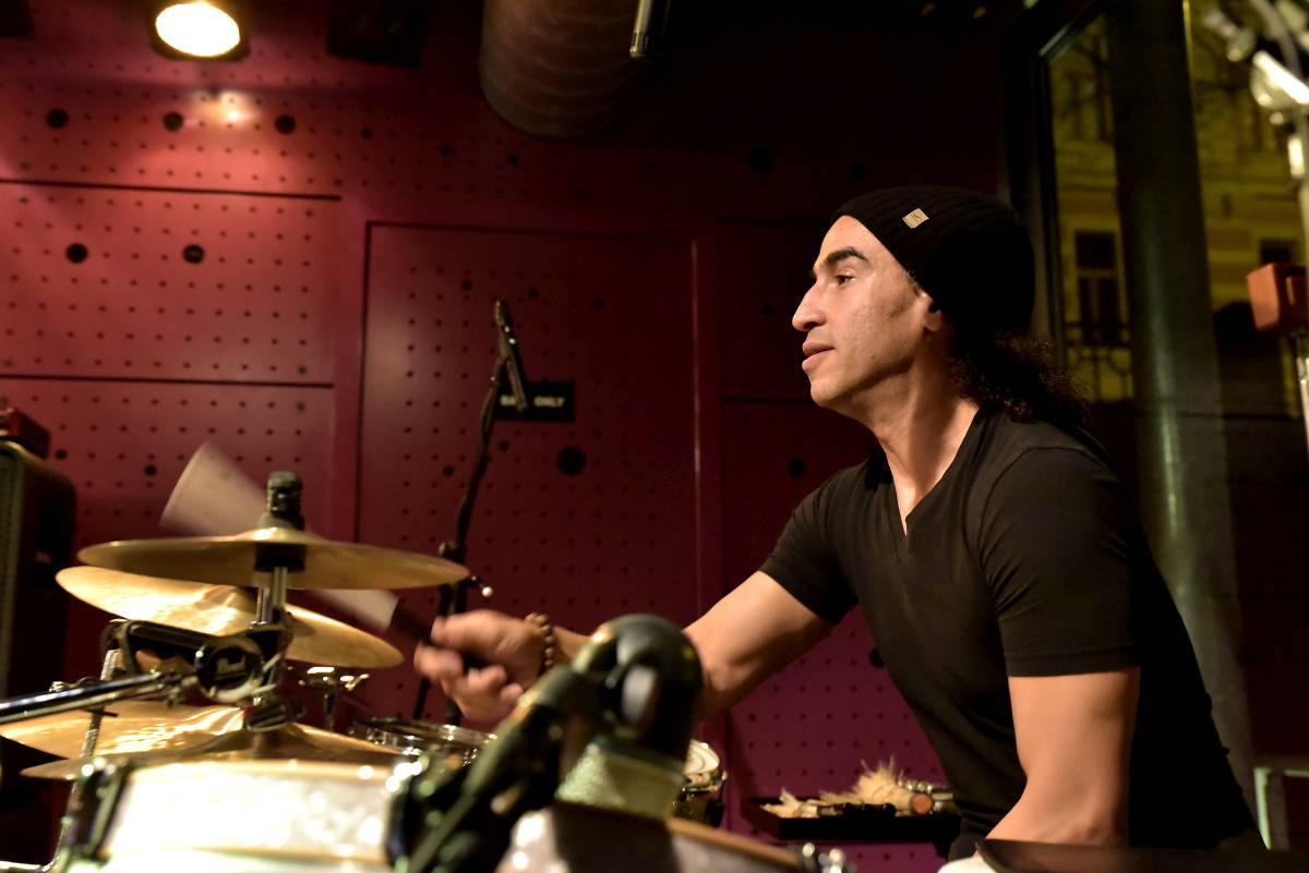 Dominic Miller a Dan Bárta na jednom podiu v Jazz Docku