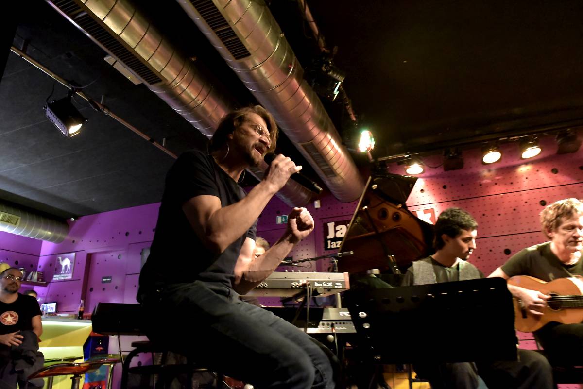 Dominic Miller a Dan Bárta na jednom podiu v Jazz Docku