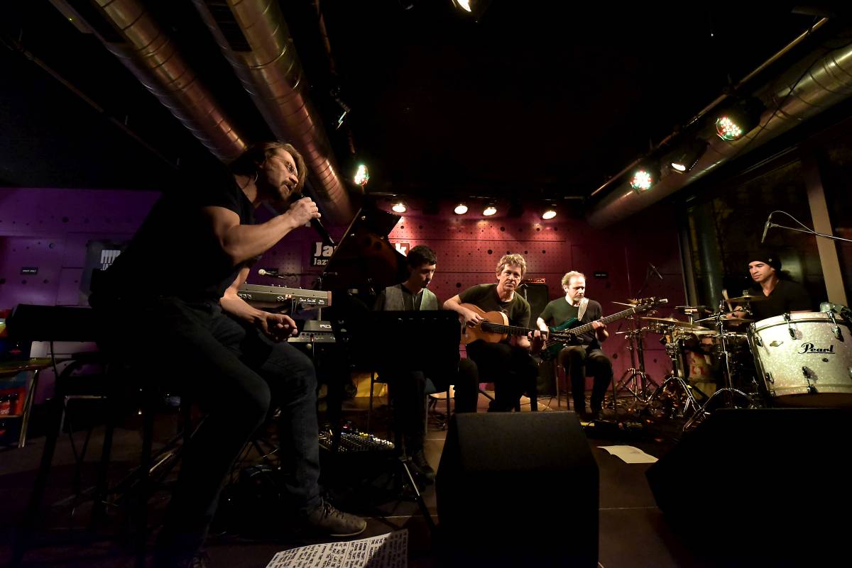 Dominic Miller a Dan Bárta na jednom podiu v Jazz Docku