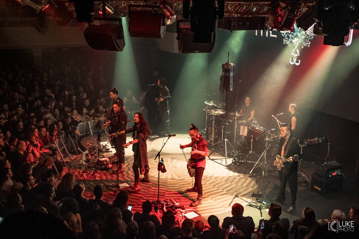 Mongolští rockeři přivezli hudbu z jiného světa. The Hu po loňském debutu na Rock for People zavítali do Prahy