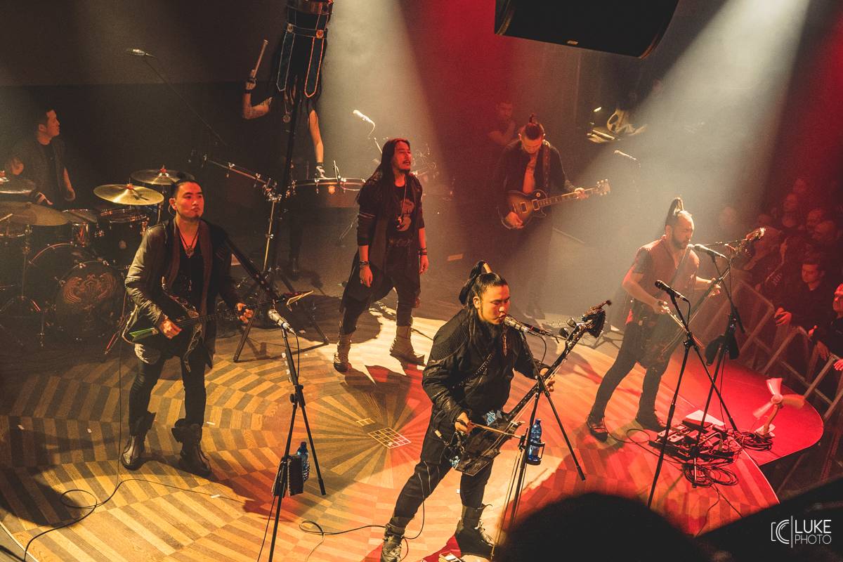 Mongolští rockeři přivezli hudbu z jiného světa. The Hu po loňském debutu na Rock for People zavítali do Prahy