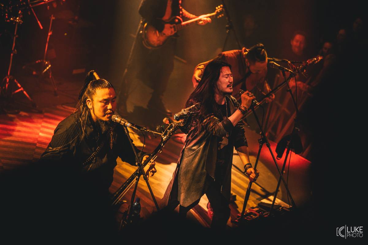 Mongolští rockeři přivezli hudbu z jiného světa. The Hu po loňském debutu na Rock for People zavítali do Prahy