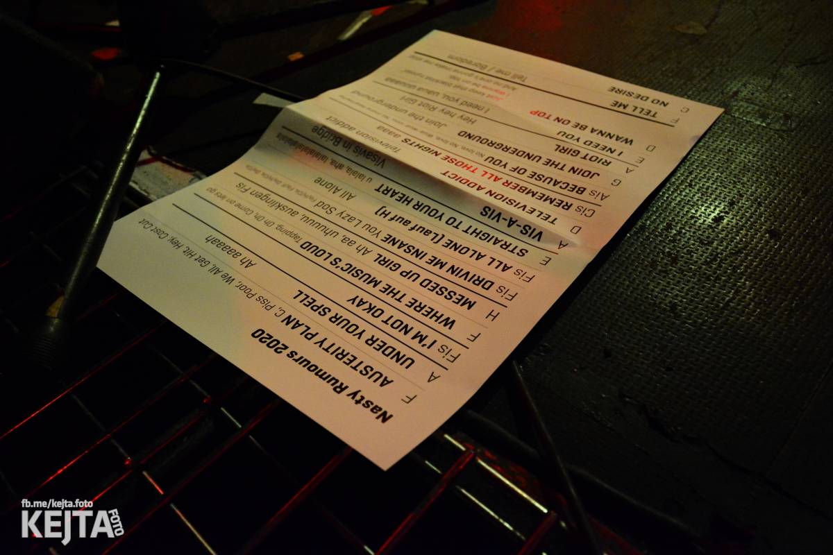 UK Subs se svou punkovou smrští po roce znovu rozproudili pražské Rock Café