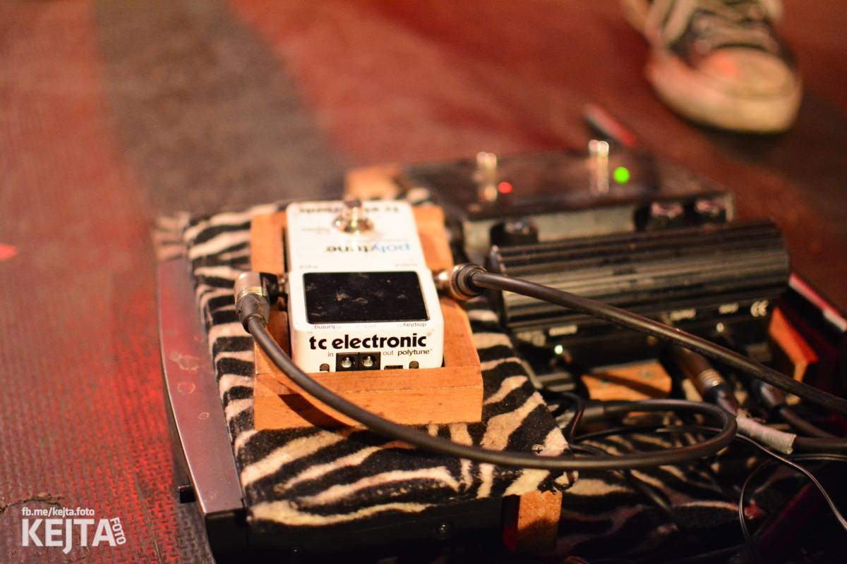 UK Subs se svou punkovou smrští po roce znovu rozproudili pražské Rock Café